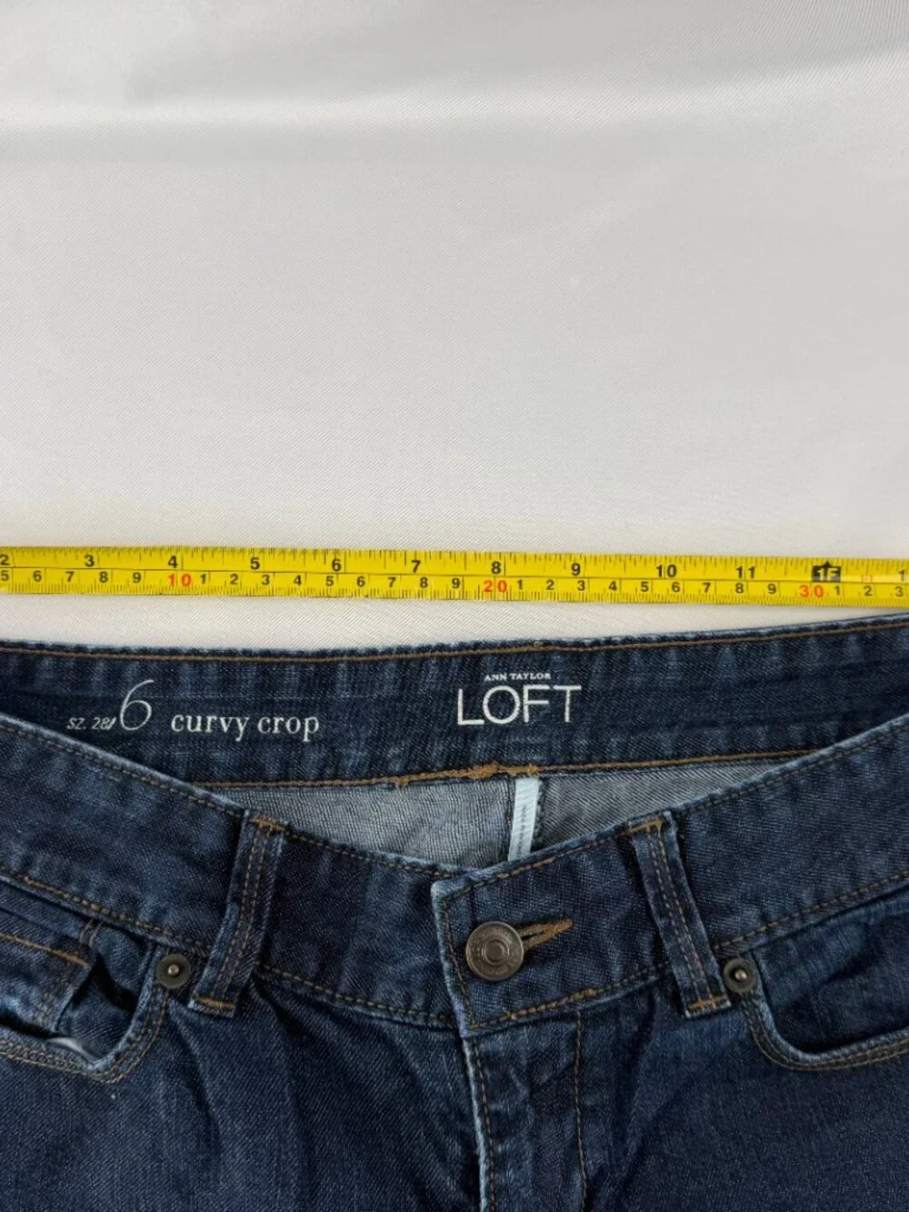 Ann Taylor LOFT Women Curvy Crop Jeans Dark Wash Blue Stretch Size 6